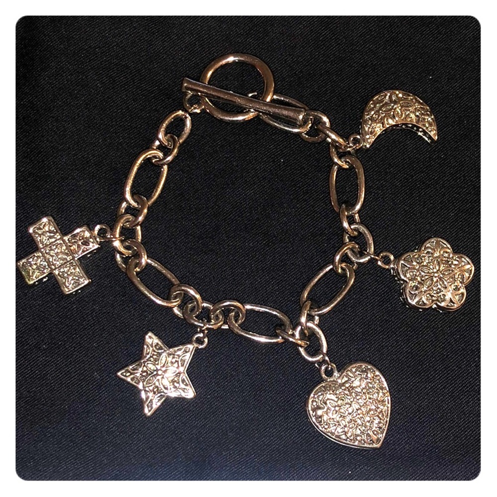 Charm bracelet
